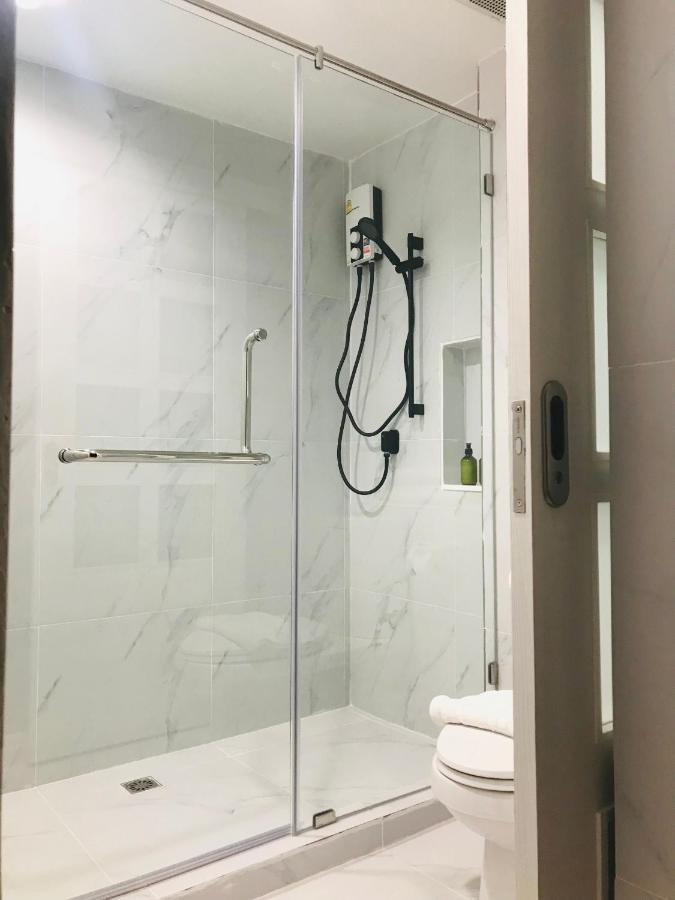 Urban House Hotel Bangkok Luaran gambar