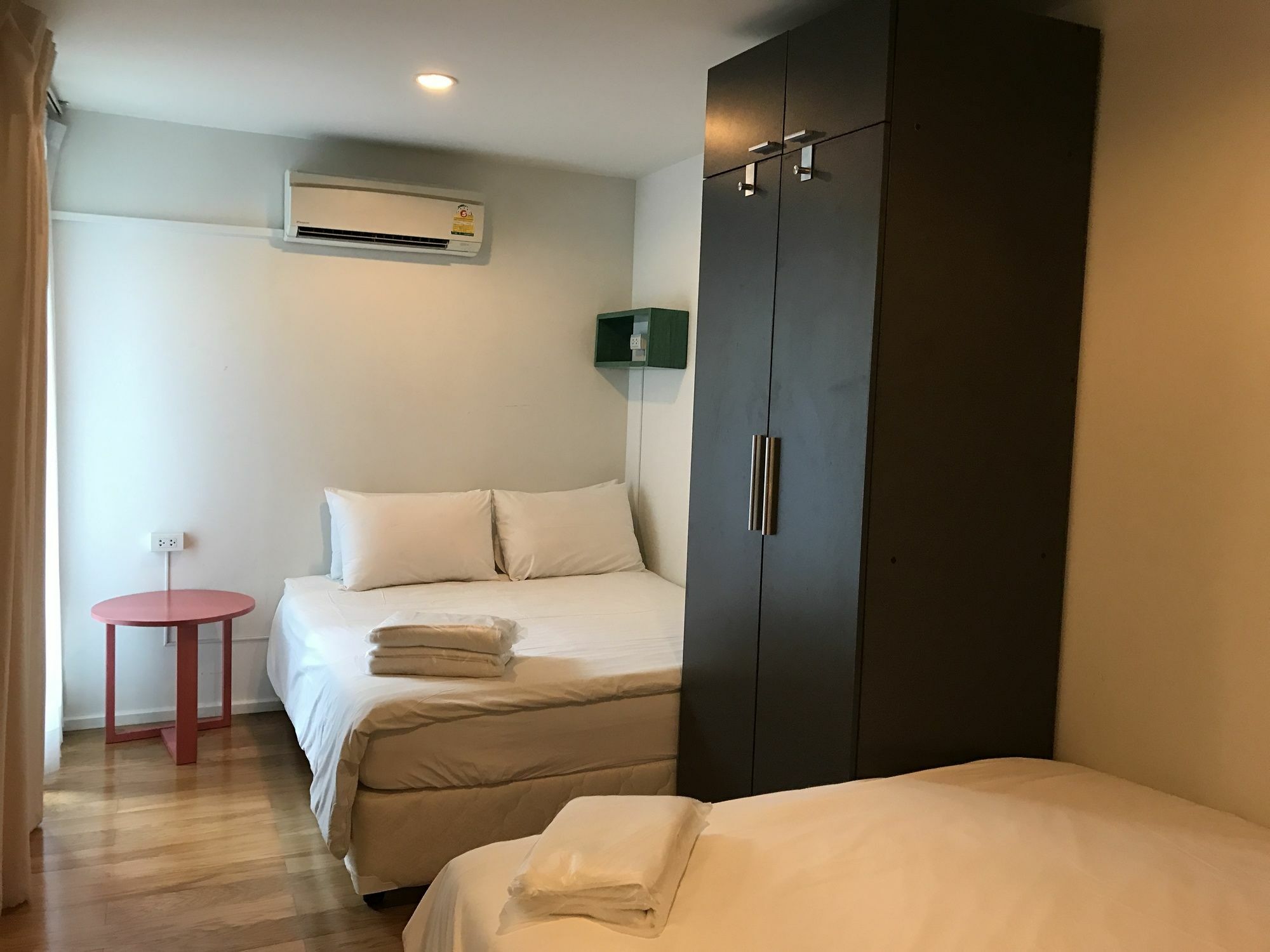 Urban House Hotel Bangkok Luaran gambar