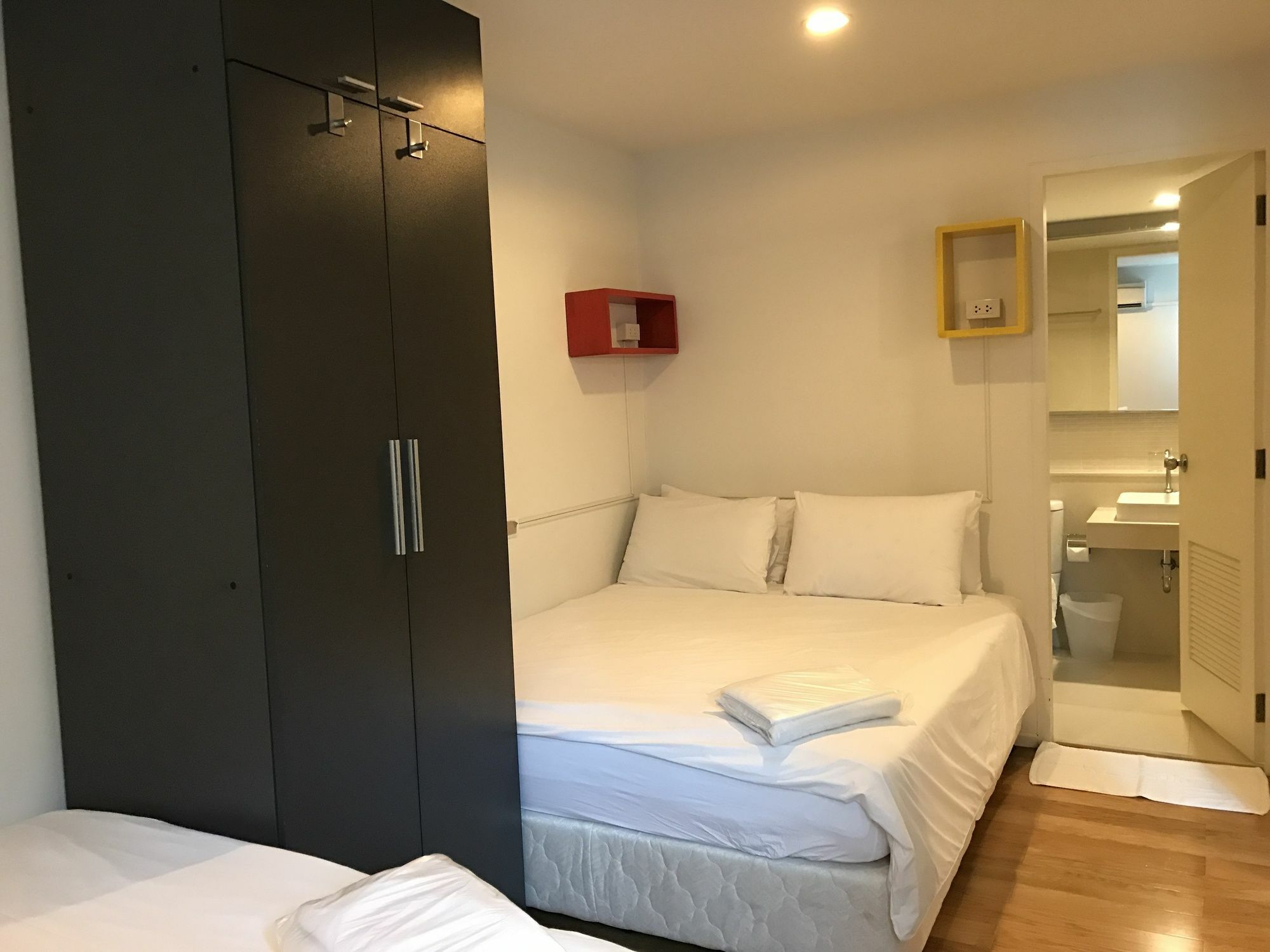 Urban House Hotel Bangkok Luaran gambar