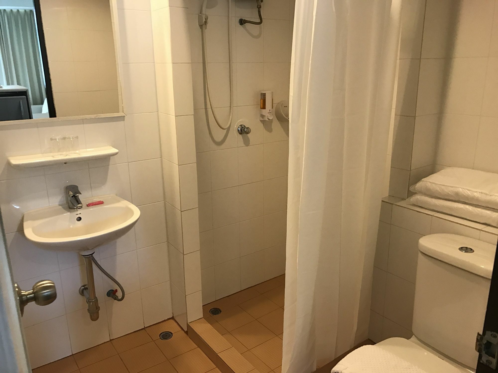 Urban House Hotel Bangkok Luaran gambar