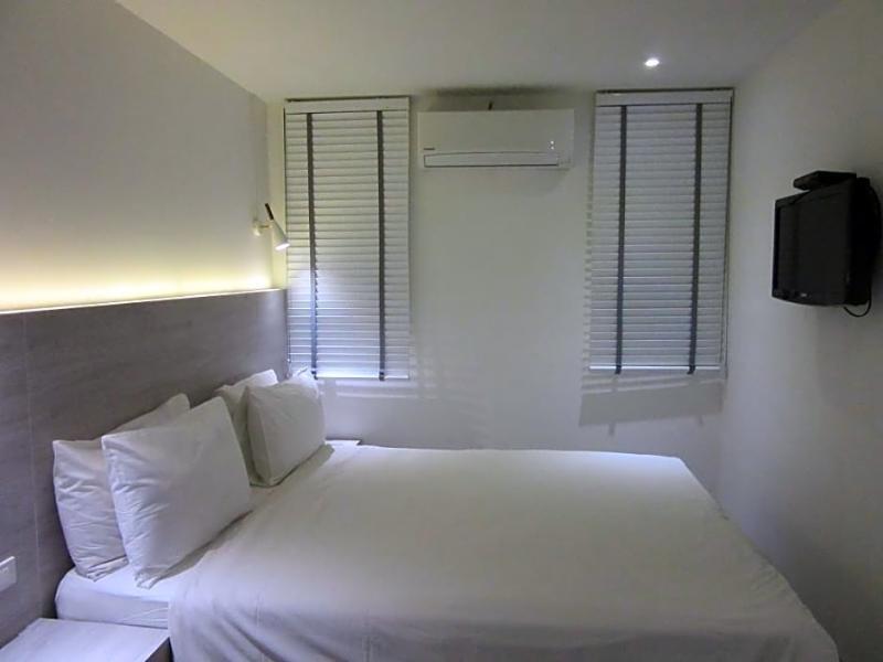 Urban House Hotel Bangkok Luaran gambar